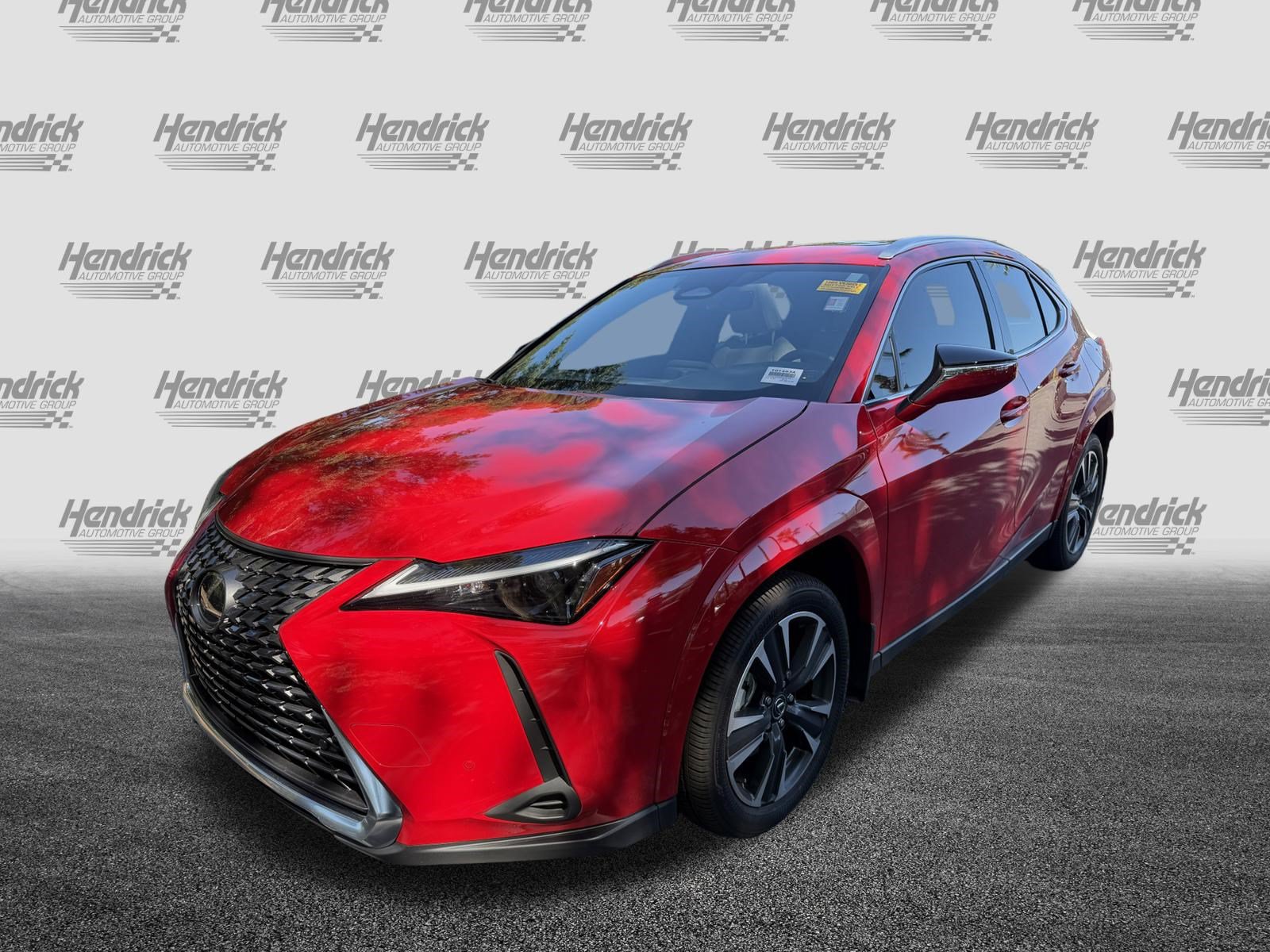 Certified 2025 Lexus UX 300h FWD w/ Accessory Package (Z1) image 5
