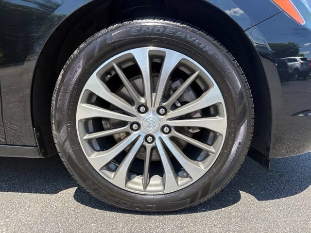 Used 2017 Buick LaCrosse Essence w/ Sun and Shade Package FWD image 15