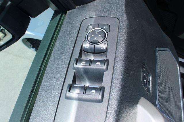 Used 2015 Ford F150 Lariat w/ Equipment Group 502A Luxury AWD/4WD image 11
