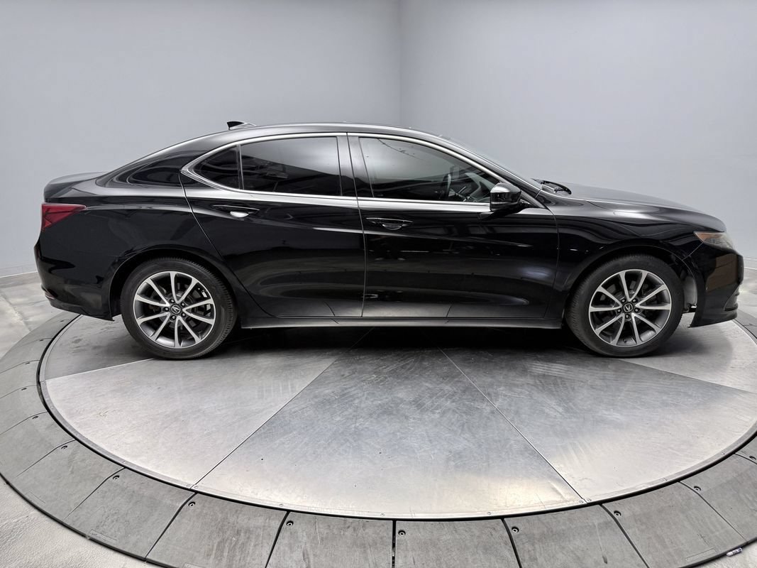 Used 2017 Acura TLX w/ Technology Package AWD/4WD image 4