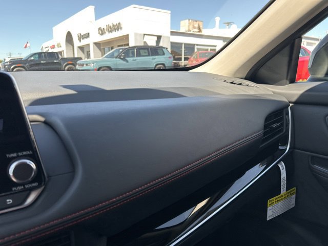 New 2027 Nissan Rogue SV AWD/4WD image 38