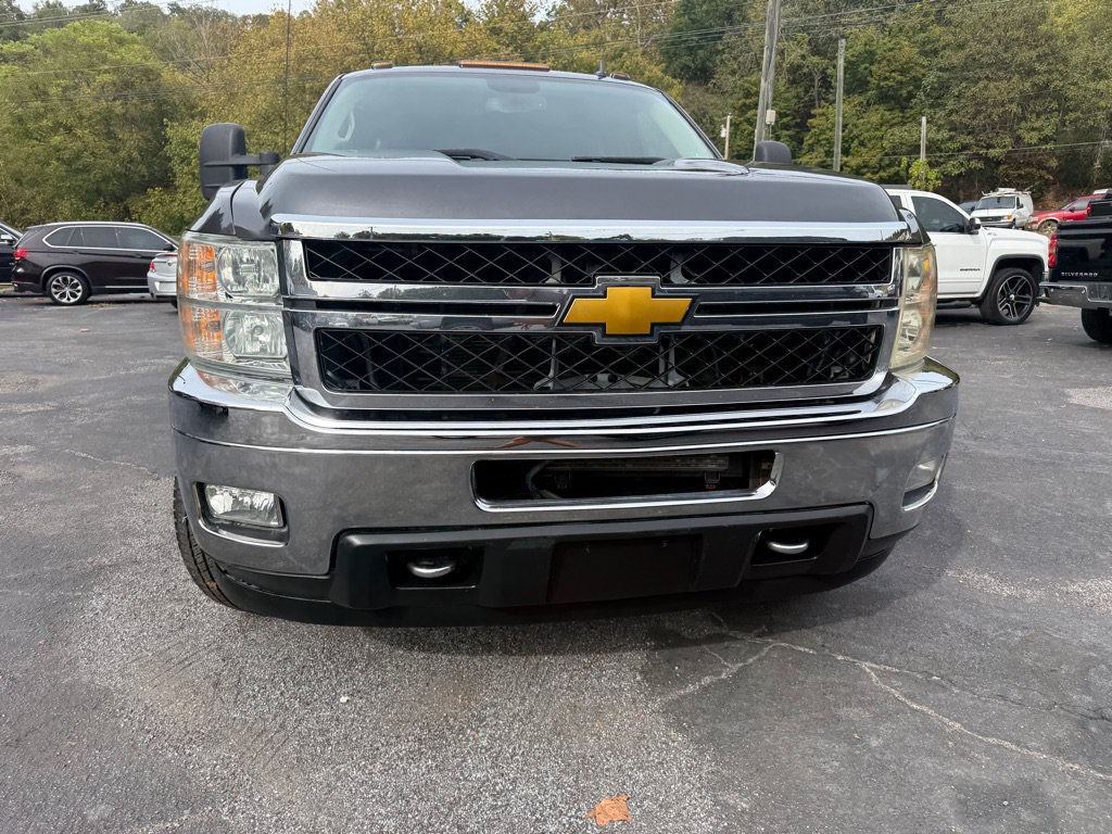 Used 2011 Chevrolet Silverado 3500 LTZ w/ LTZ Plus Package AWD/4WD image 9
