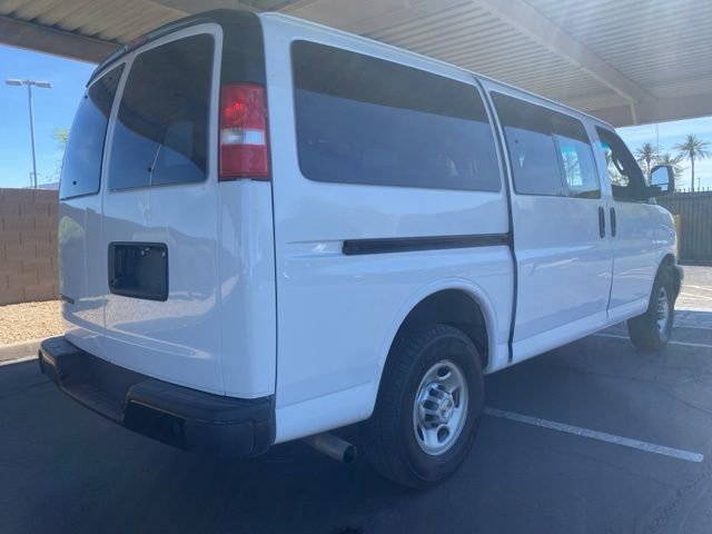 Used 2023 Chevrolet Express 3500 LS image 3