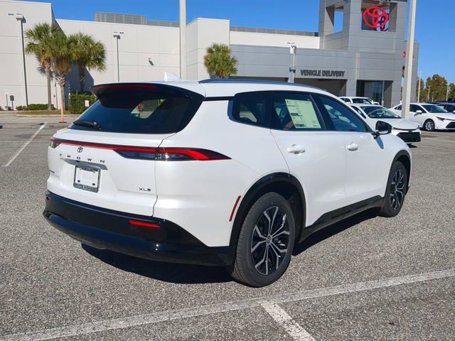 New 2026 Toyota Crown Signia AWD/4WD image 4