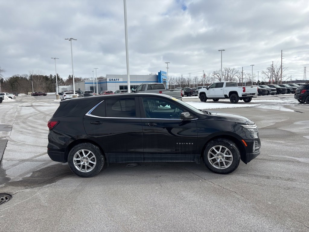 Used 2024 Chevrolet Equinox LT w/ LPO, Floor Liner Package image 4