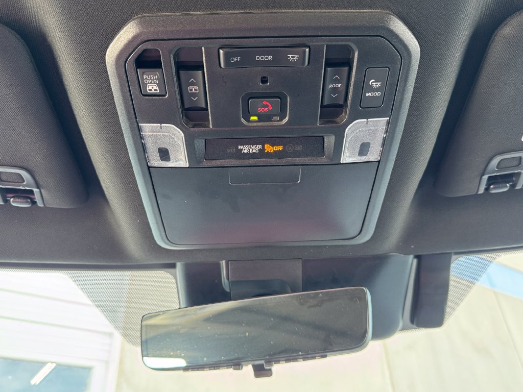 Used 2024 Toyota Tundra Platinum AWD/4WD image 27