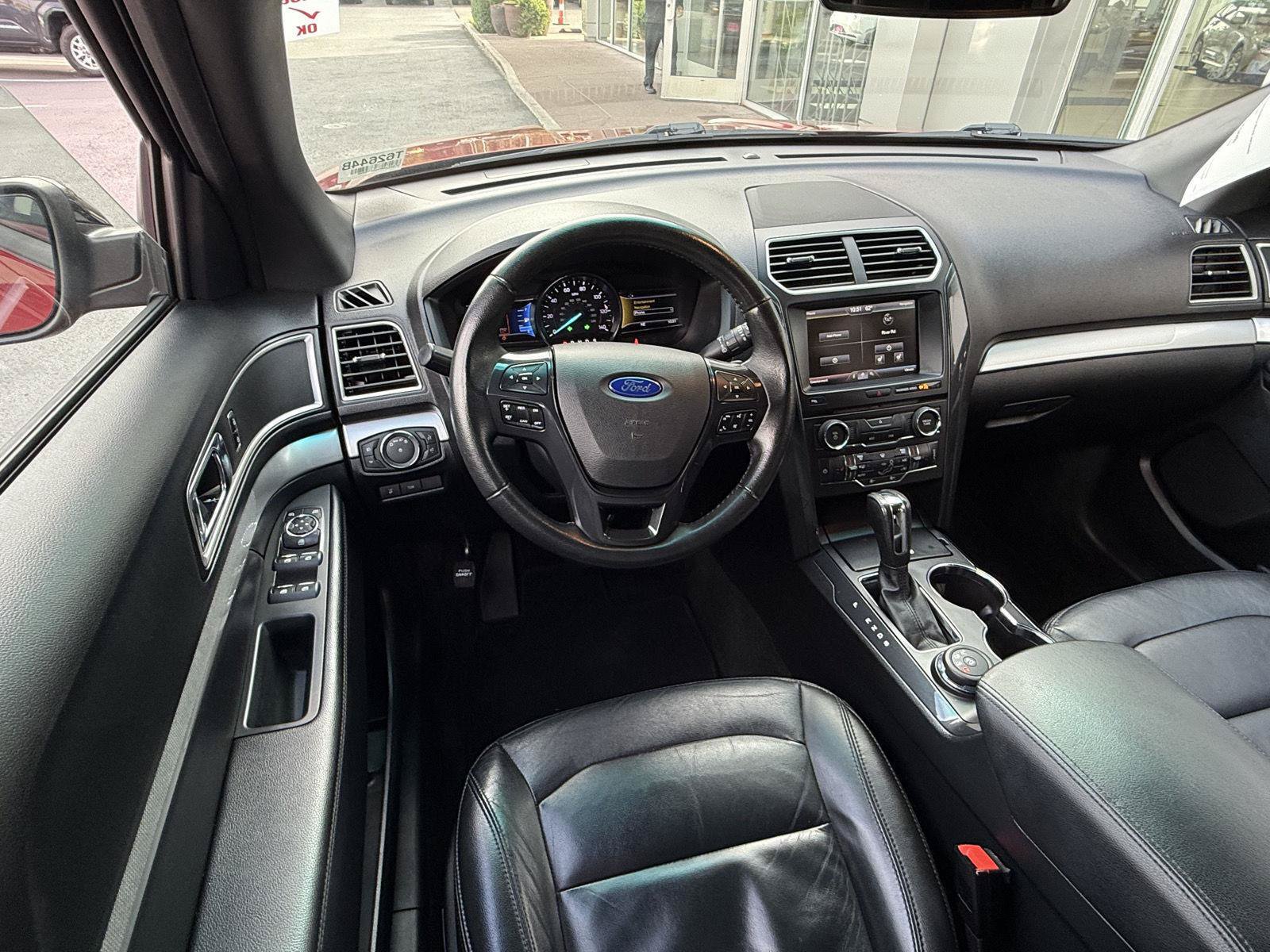 Used 2016 Ford Explorer XLT w/ Equipment Group 202A AWD/4WD image 16