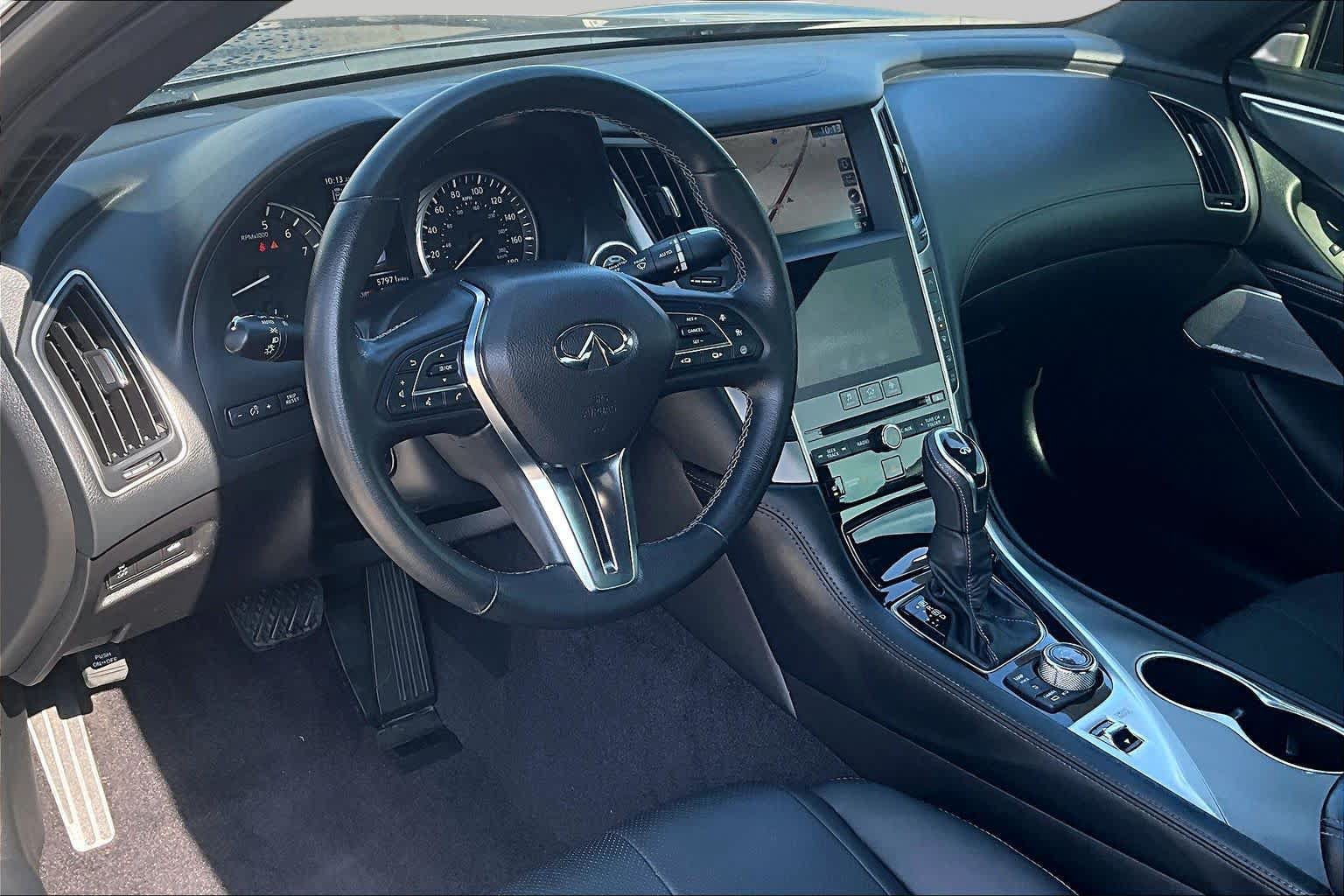 Used 2022 INFINITI Q60 3.0t Luxe w/ Essential Package RWD image 13