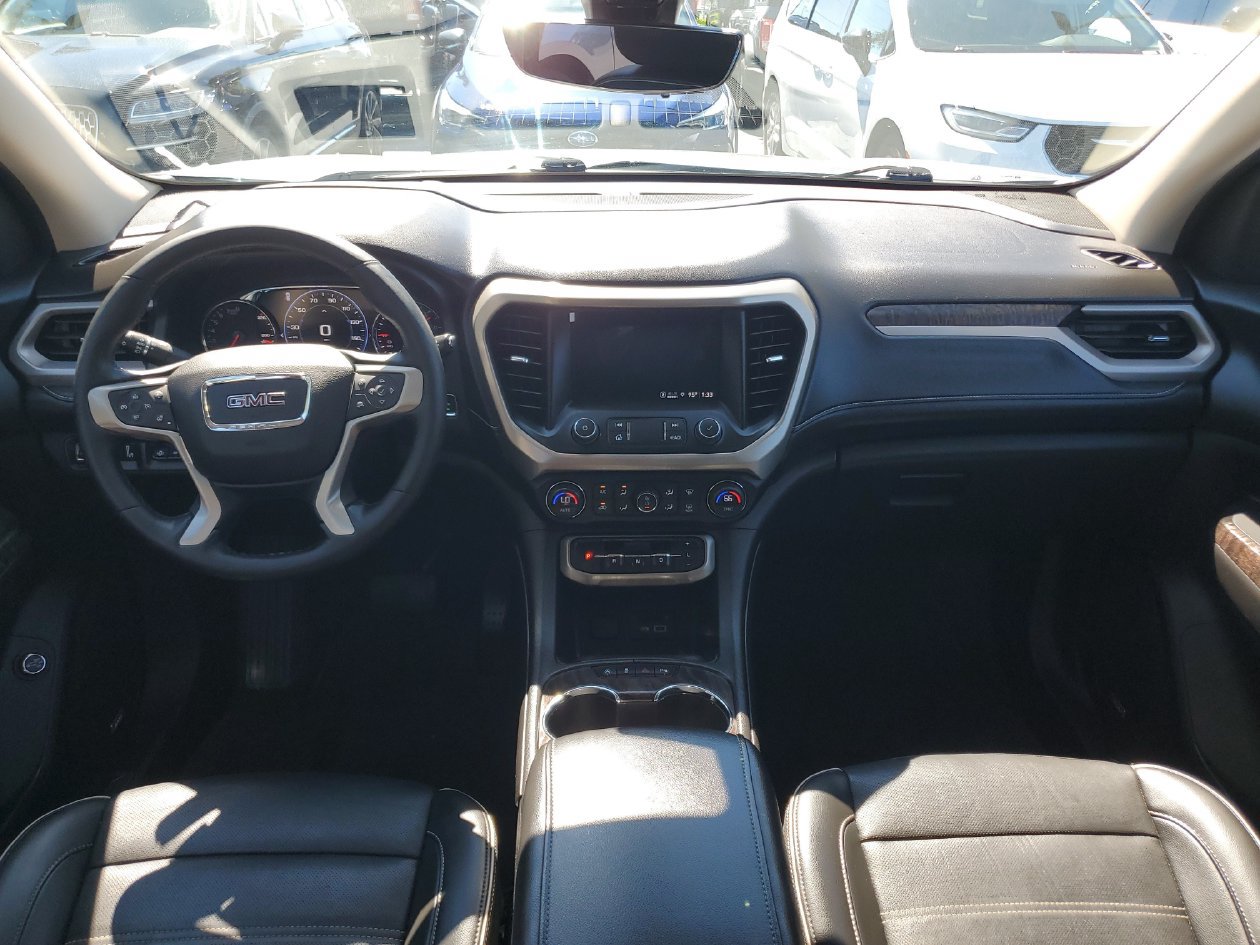 Used 2023 GMC Acadia Denali w/ Denali Ultimate Package FWD image 11