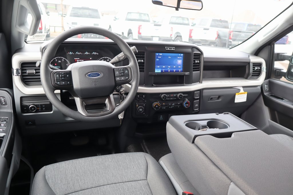 New 2026 Ford F450 XL w/ 360-Degree Camera Package image 2