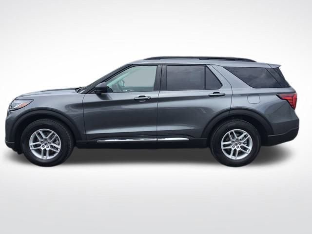 New 2025 Ford Explorer Active w/ Active Comfort Package image 2