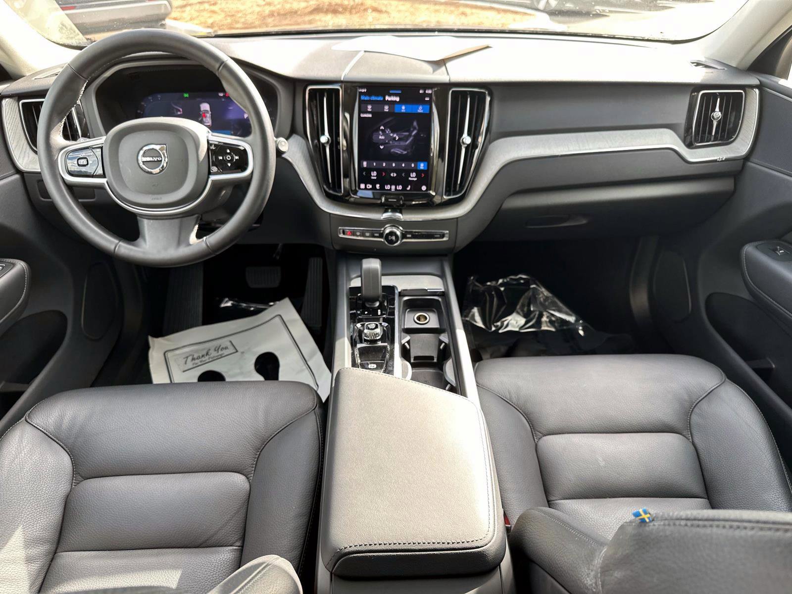 Certified 2025 Volvo XC60 B5 Plus image 15