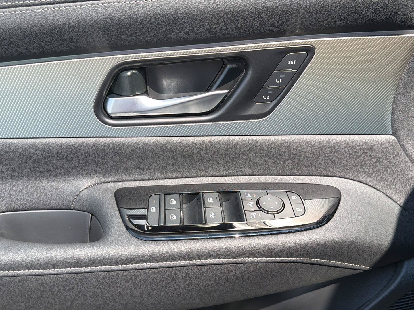 New 2027 Nissan Murano Platinum AWD/4WD image 10