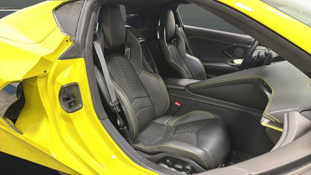 Used 2021 Chevrolet Corvette Stingray Premium Cpe w/ Z51 Performance Package RWD image 28