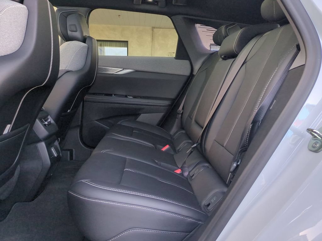 New 2026 Cadillac Optiq Luxury 1 RWD image 27