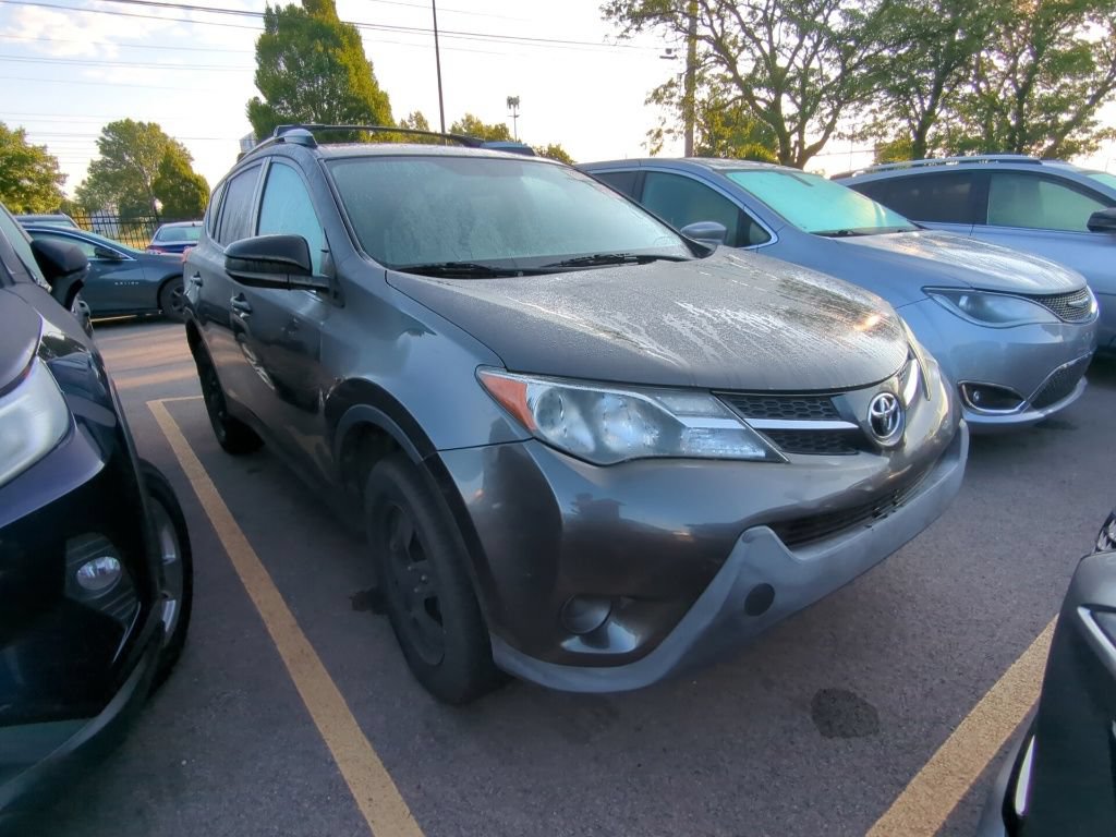 Used 2015 Toyota RAV4 LE FWD image 3