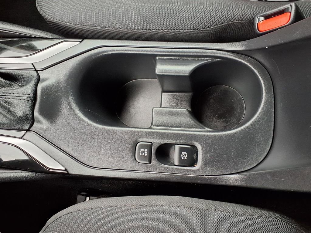 Used 2025 Toyota Corolla LE FWD image 11