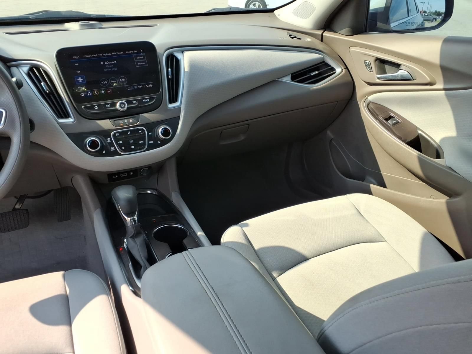 Used 2024 Chevrolet Malibu LT FWD image 15