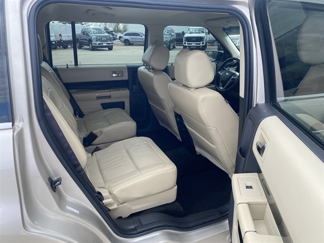 Used 2017 Ford Flex SEL w/ Equipment Group 202A AWD/4WD image 7