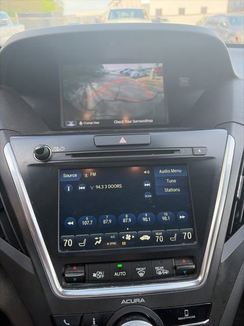 Used 2018 Acura MDX SH-AWD image 16