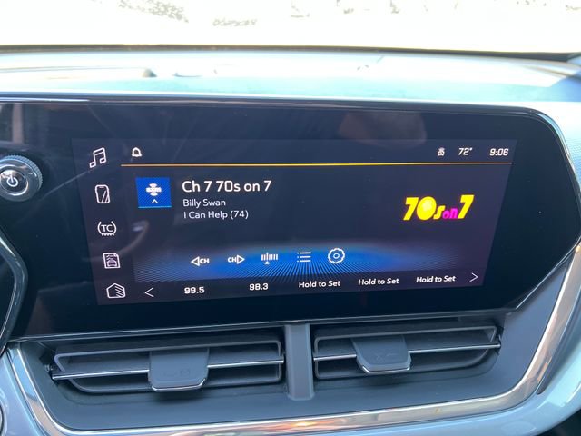 Certified 2025 Chevrolet Trax LT FWD image 18