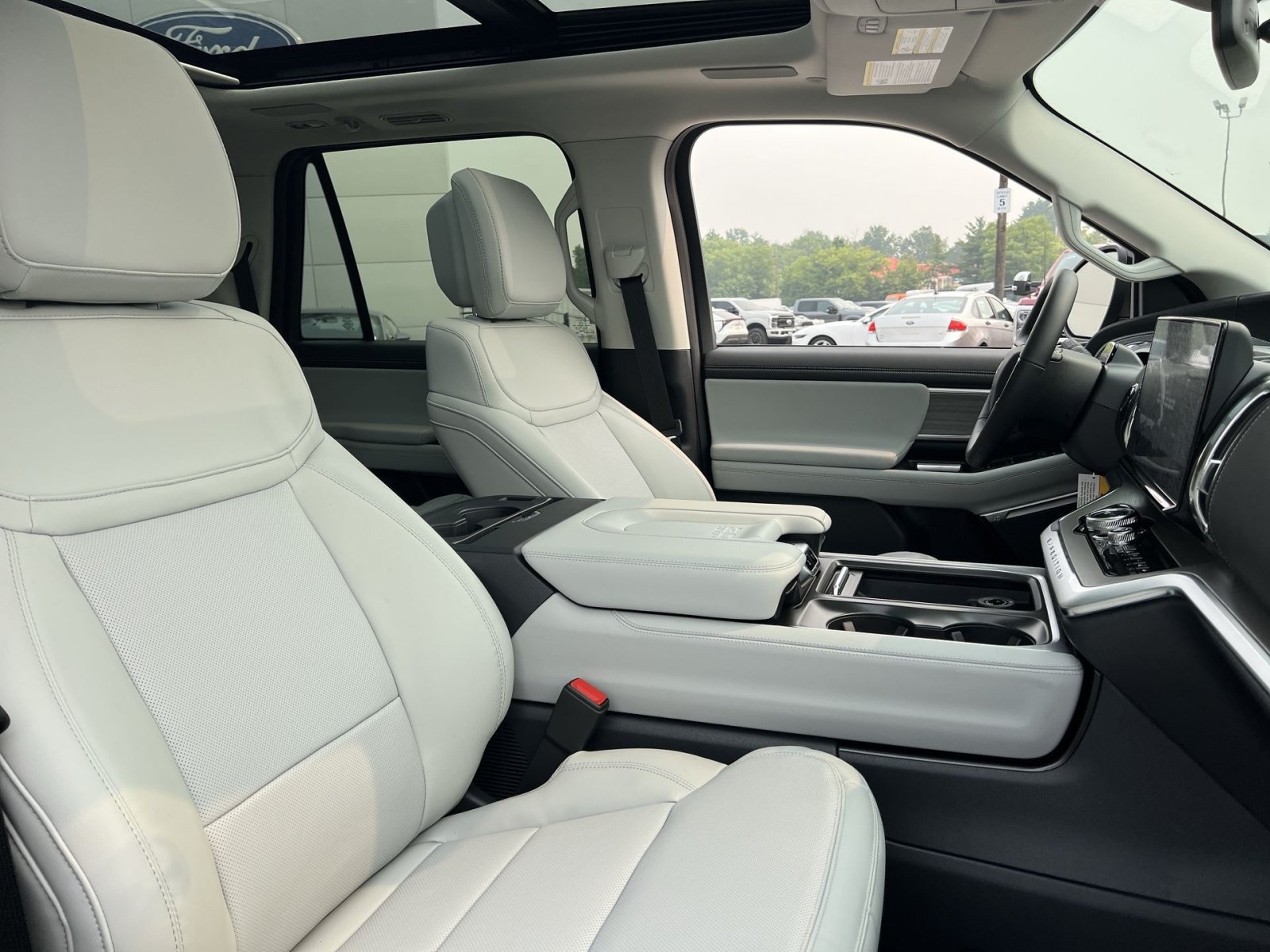New 2027 Ford Expedition Max Platinum AWD/4WD image 28