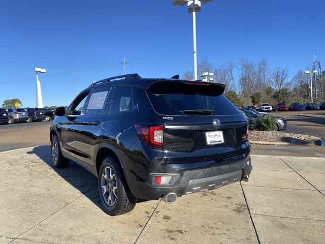 Used 2023 Honda Passport TrailSport image 8