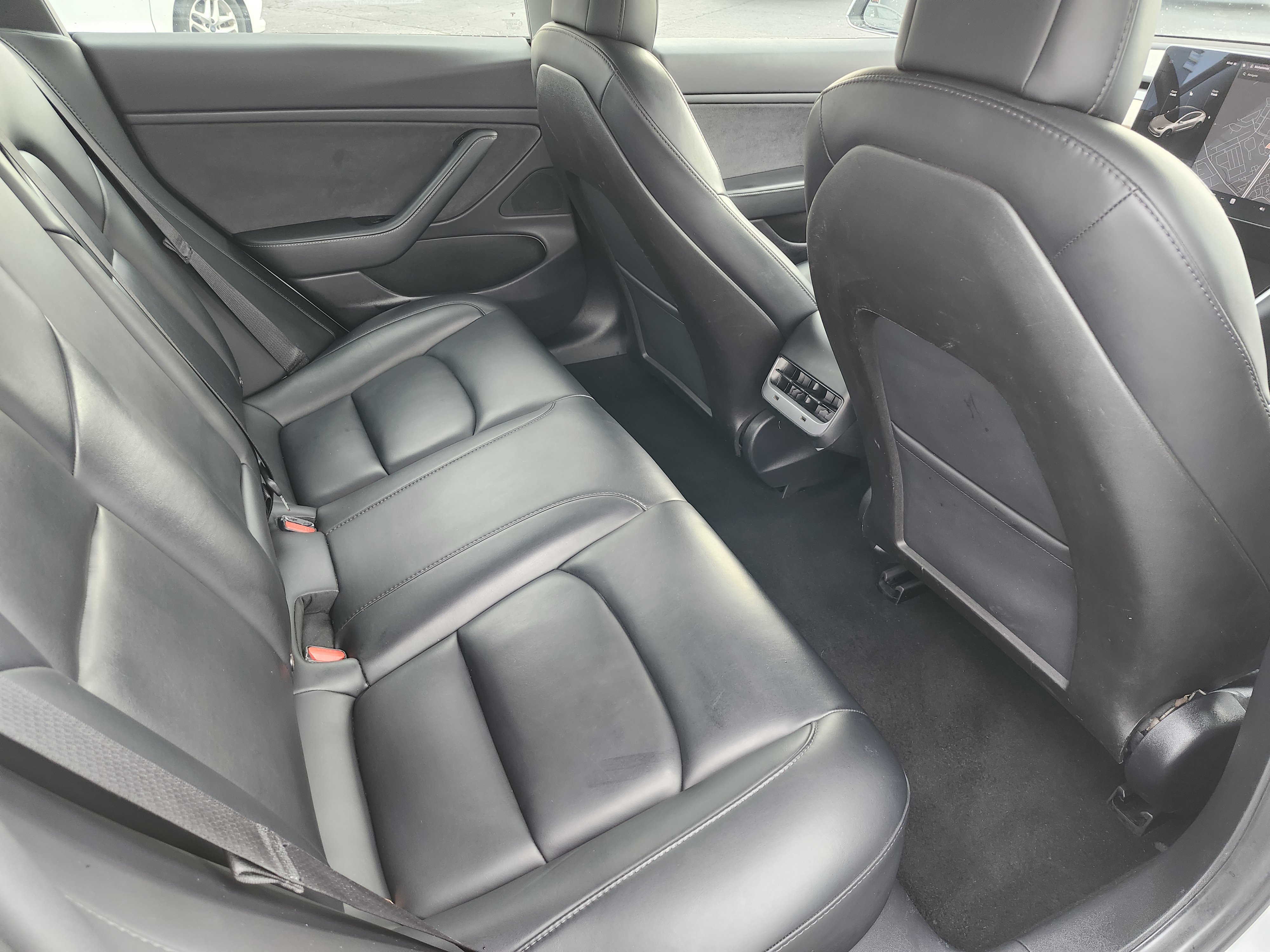 Used 2019 Tesla Model 3 Mid Range image 18
