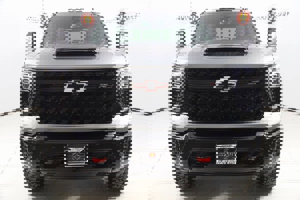 Used 2025 Chevrolet Silverado 2500 ZR2 image 50
