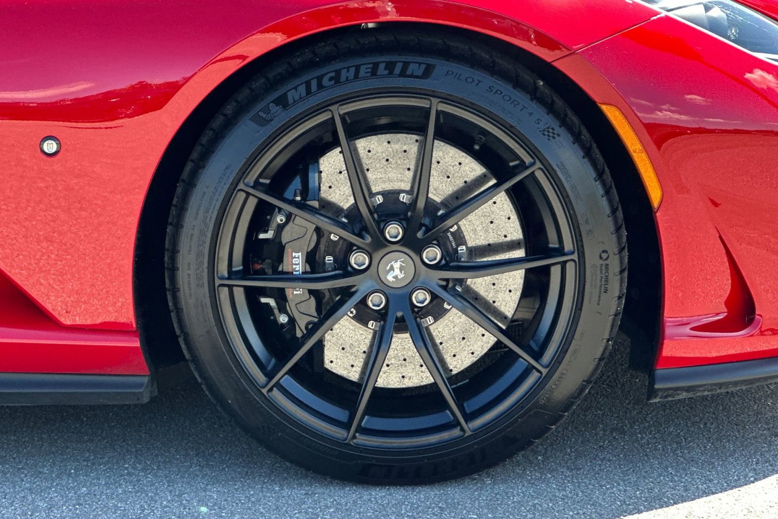 Used 2021 Ferrari 812 GTS RWD image 41