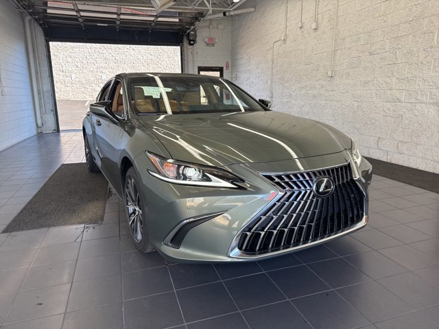 New 2025 Lexus ES 350 w/ Premium Package image 2