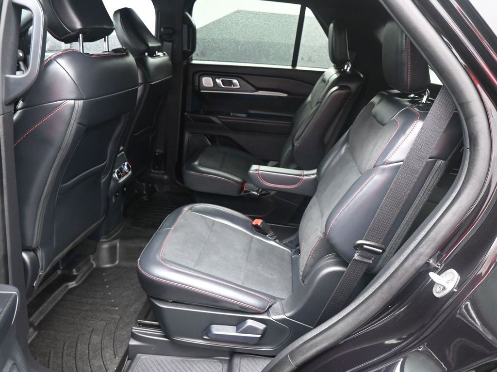 Used 2025 Ford Explorer ST w/ Sun And Sound Package image 9