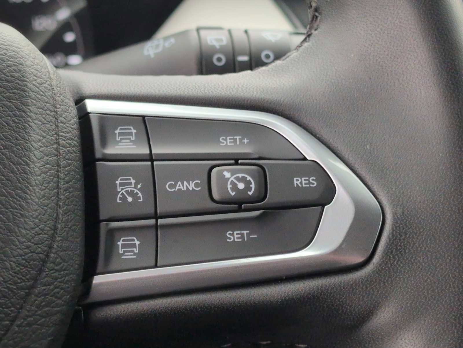 Used 2024 Jeep Compass Limited AWD/4WD image 25