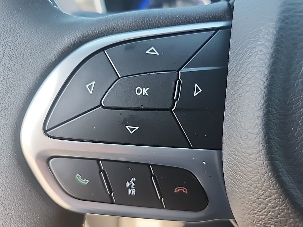 New 2026 Chrysler Pacifica Select image 12