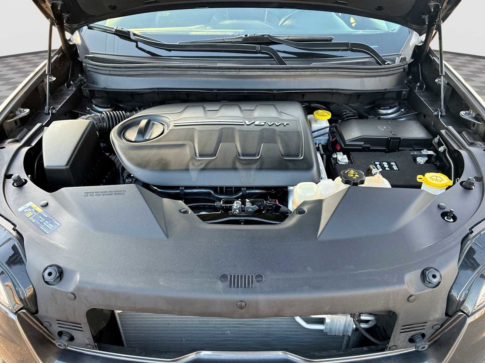 Used 2021 Jeep Cherokee Latitude Lux w/ Sun & Sound Group image 30