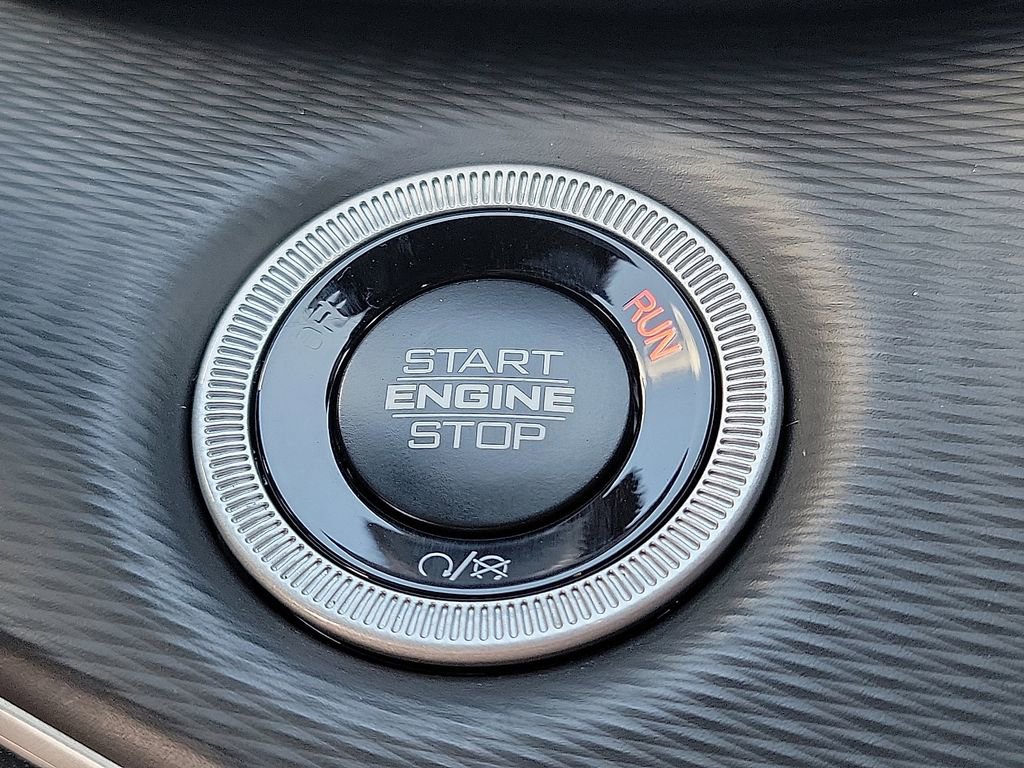 New 2025 Jeep Grand Cherokee Laredo X image 11