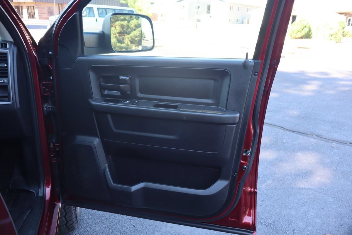 Used 2018 RAM 2500 Tradesman w/ Chrome Appearance Group AWD/4WD image 26