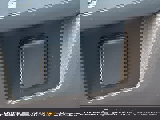 Used 2022 GMC Yukon SLT w/ SLT Premium Package image 38