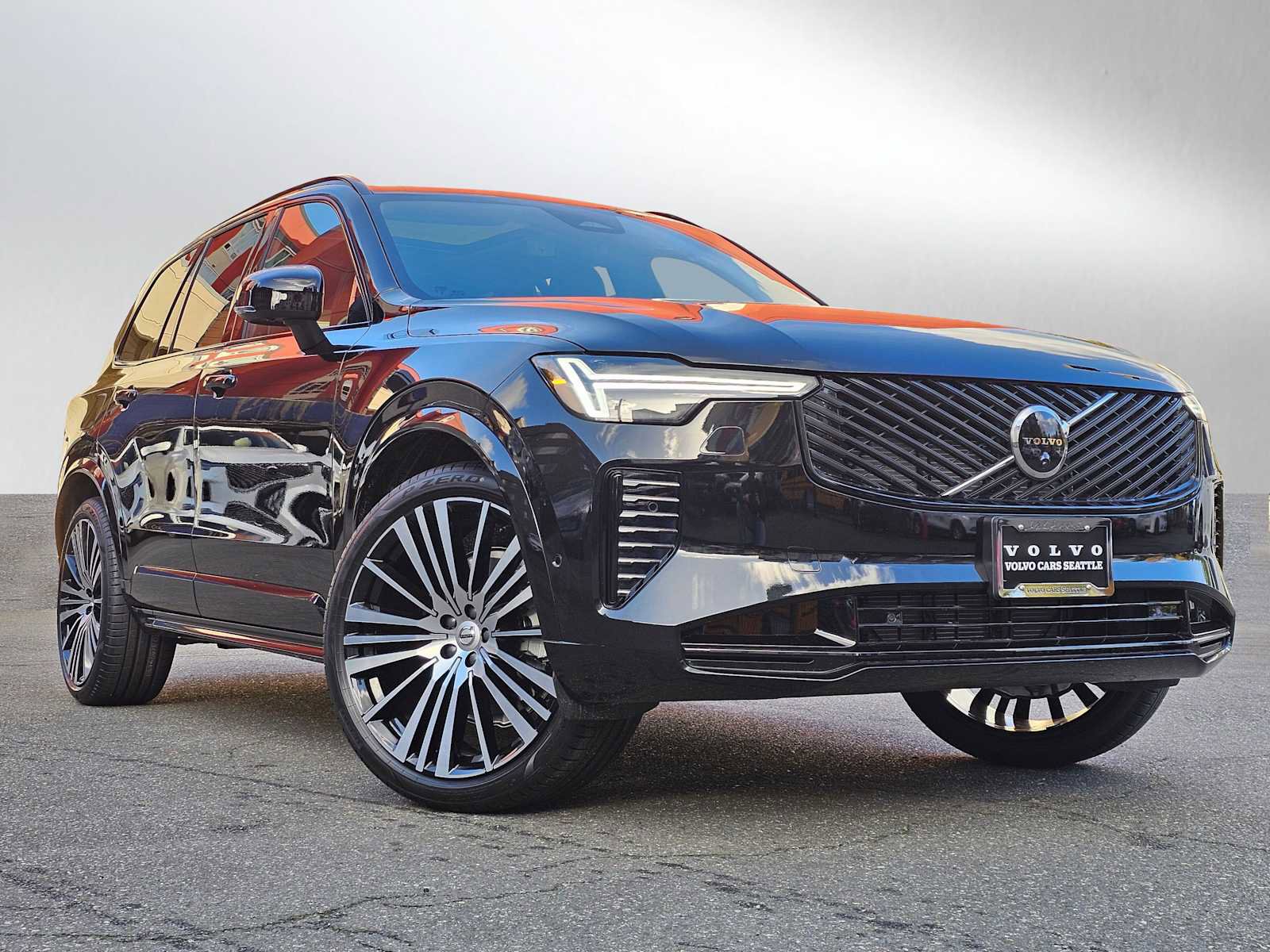 New 2026 Volvo XC90 B6 Ultra w/ Lounge Package image 1