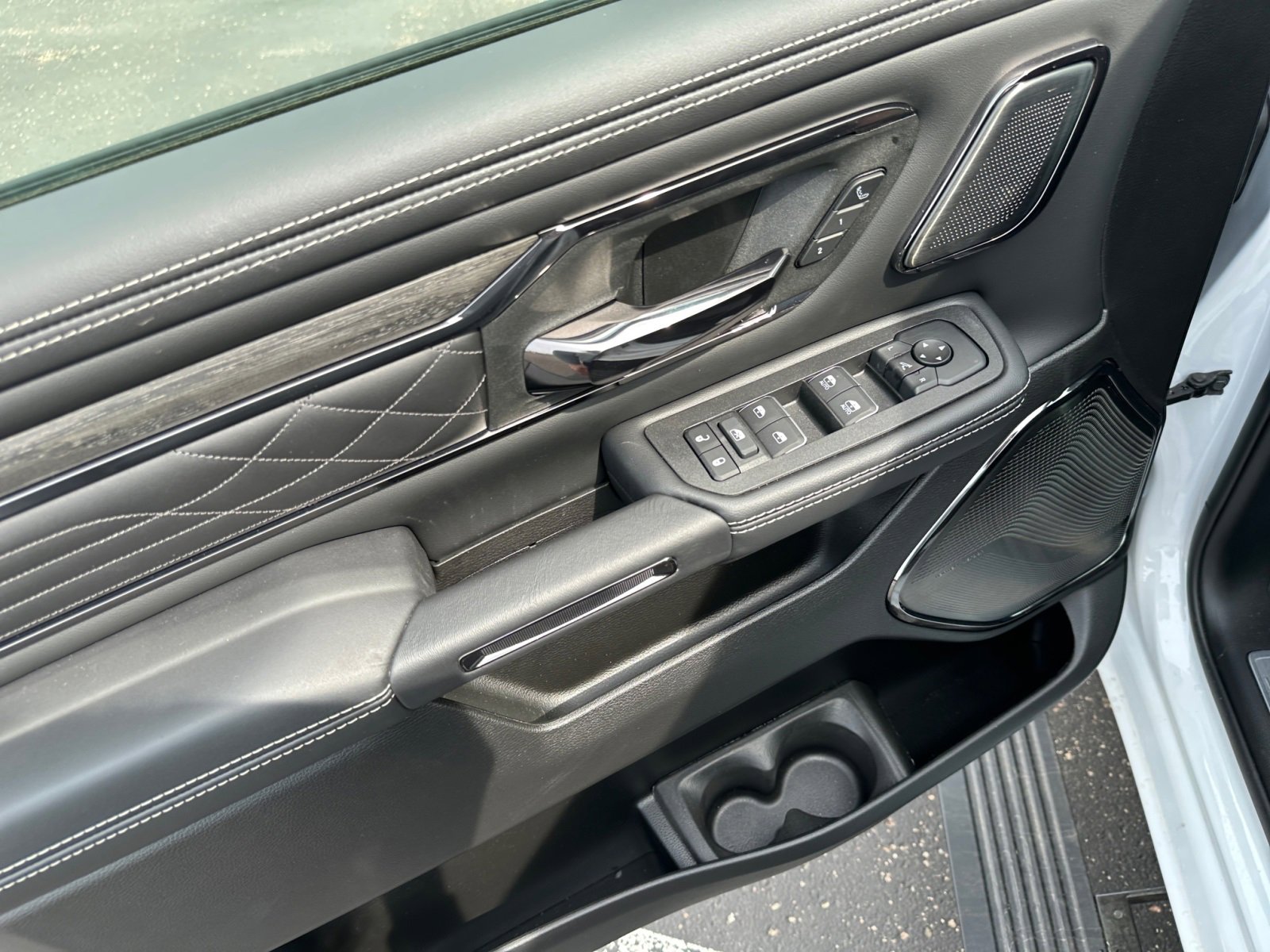 New 2025 RAM 1500 Limited image 28