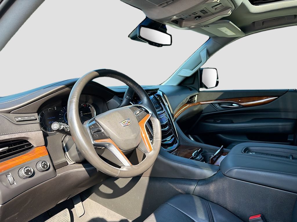 Used 2016 Cadillac Escalade Luxury AWD/4WD image 9