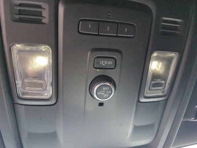 Used 2022 Chevrolet Suburban LT AWD/4WD image 22
