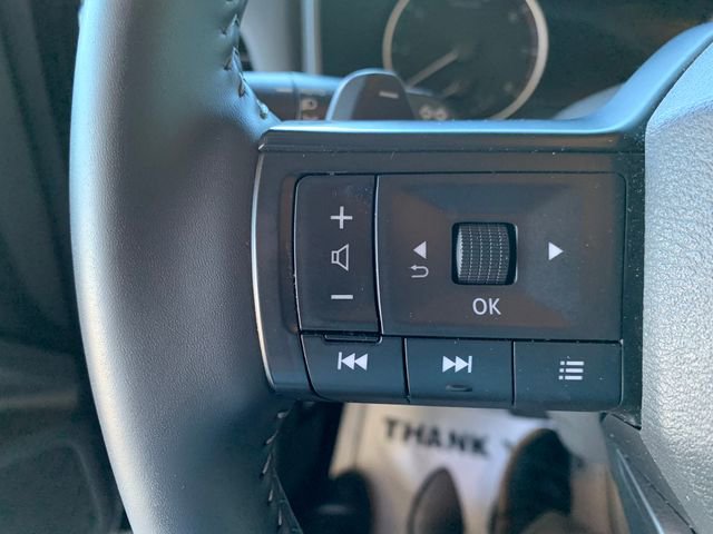 Used 2025 Nissan Rogue SV image 12