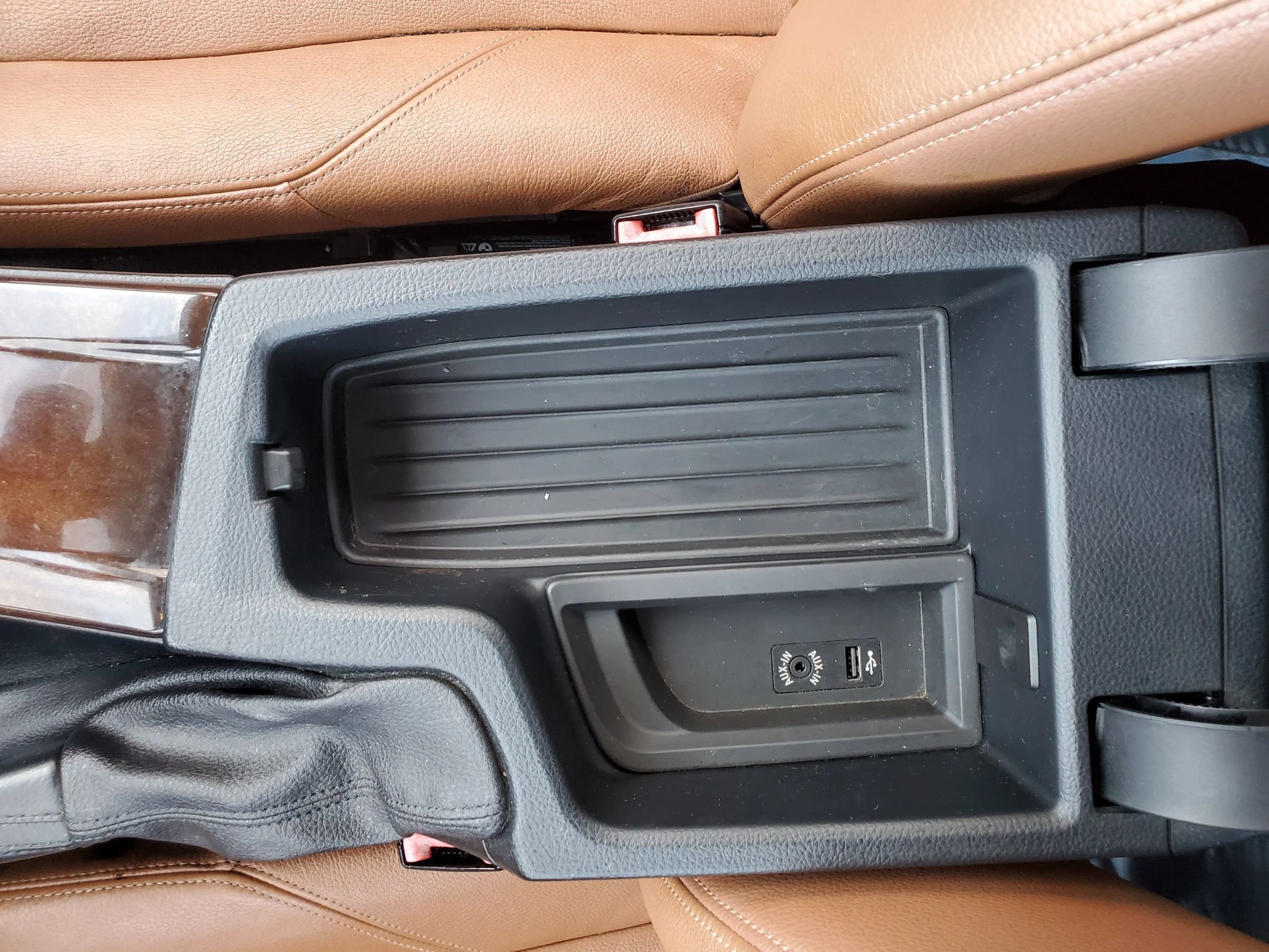 Used 2015 BMW ActiveHybrid 3 w/ Technology Package RWD image 42