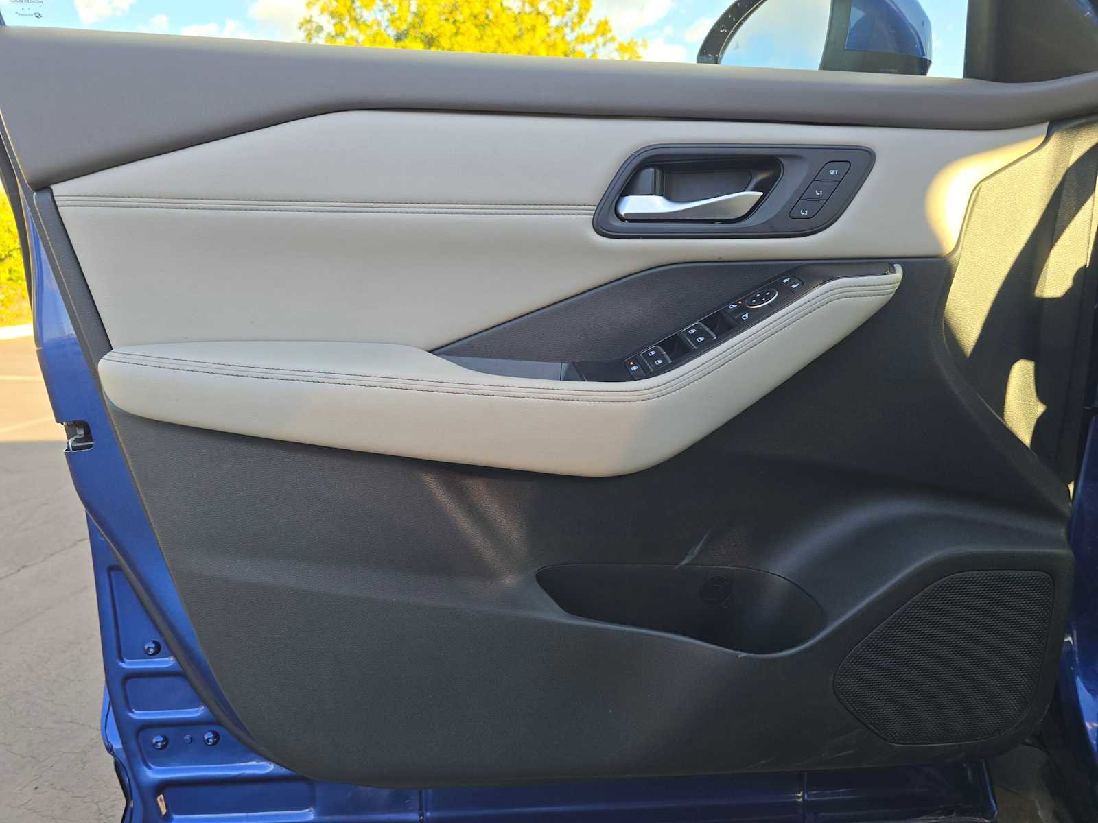 Used 2022 Nissan Rogue SL image 20