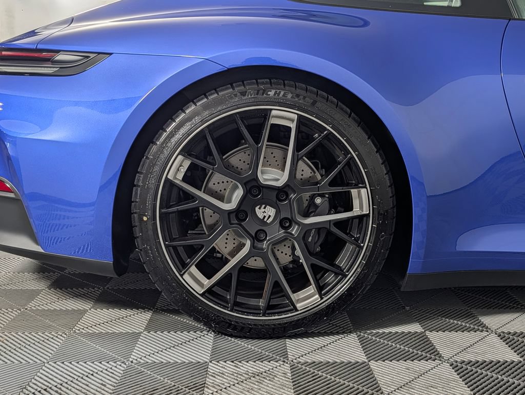 Used 2026 Porsche 911 Carrera T RWD image 13