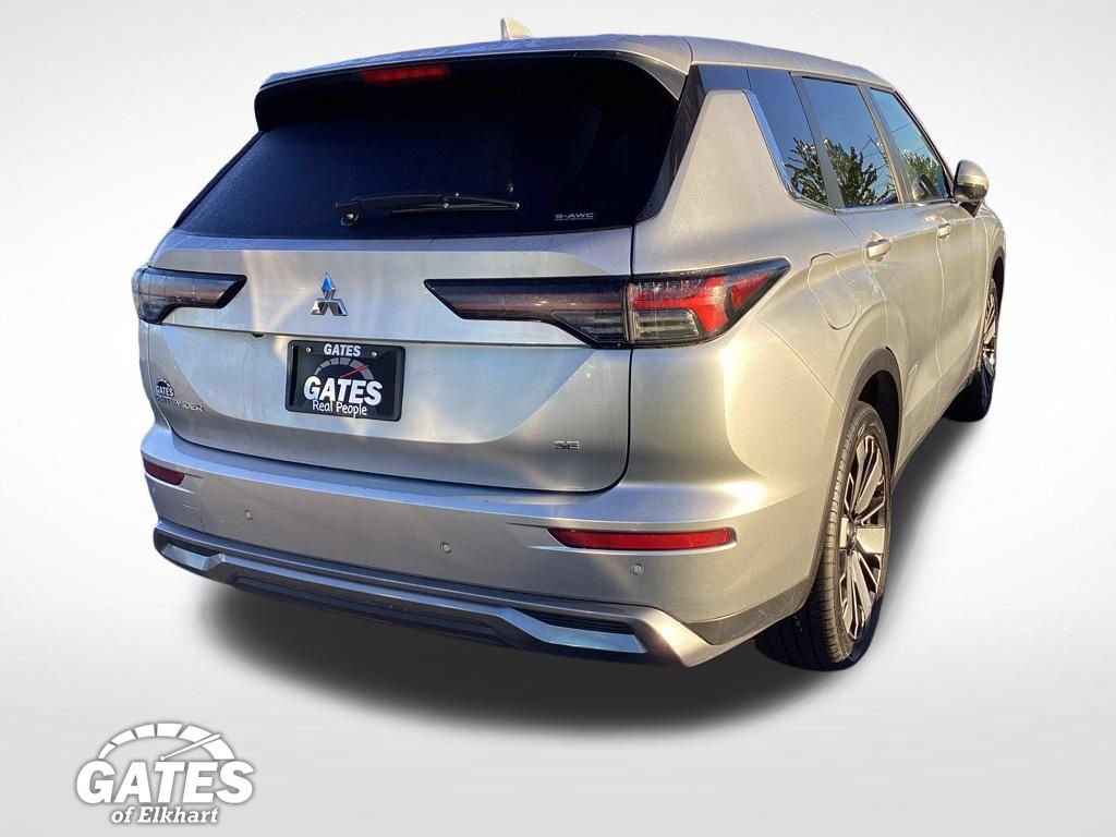 Used 2025 Mitsubishi Outlander SE AWD/4WD image 10