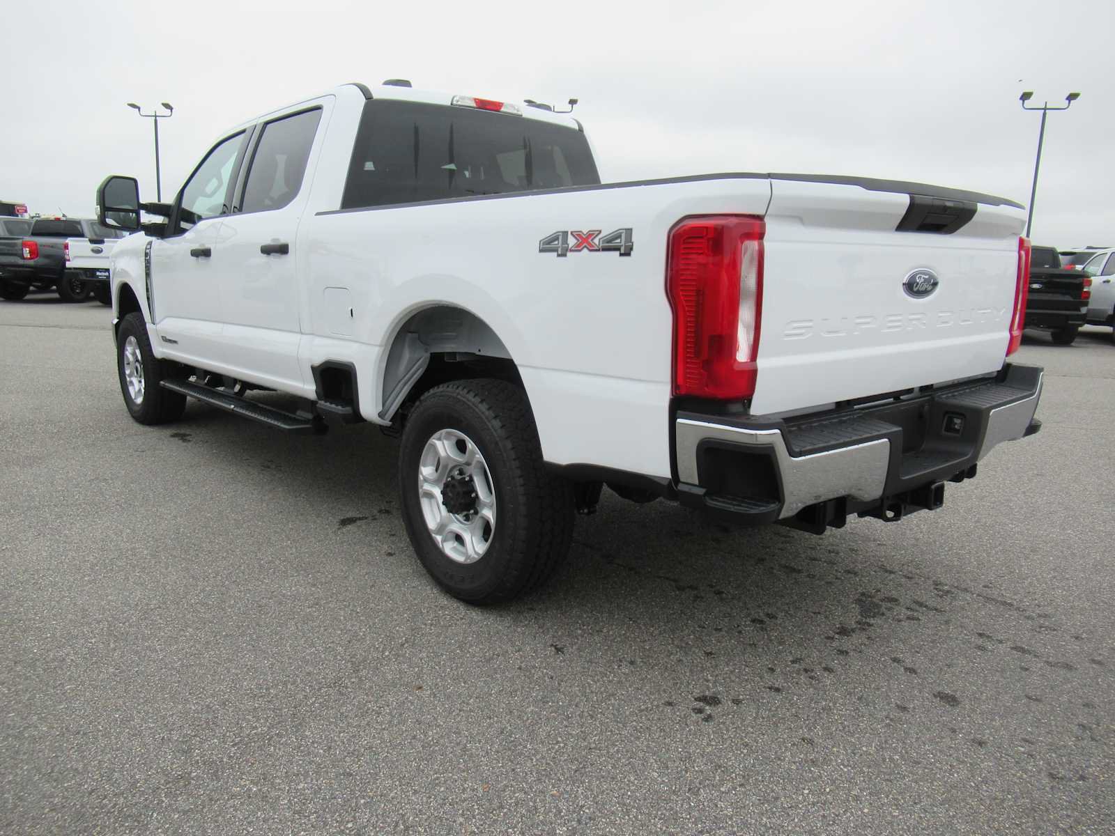 New 2026 Ford F350 XLT AWD/4WD image 7