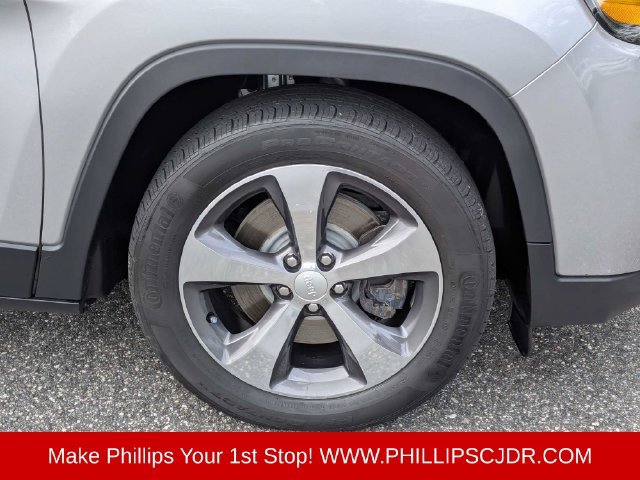 Certified 2019 Jeep Cherokee Limited FWD image 10