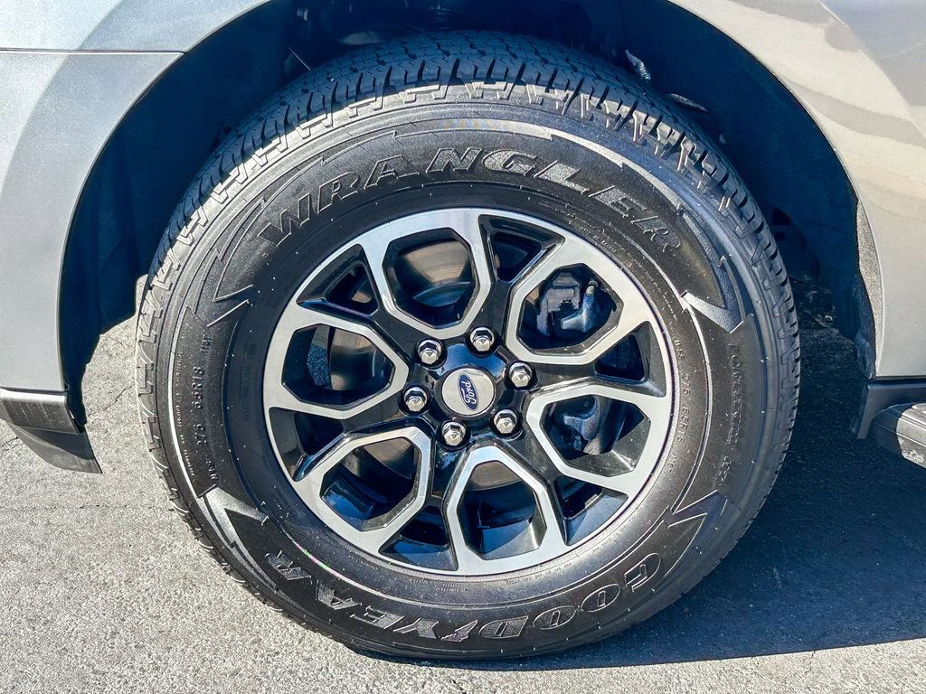 Used 2024 Ford Expedition Max XLT AWD/4WD image 11